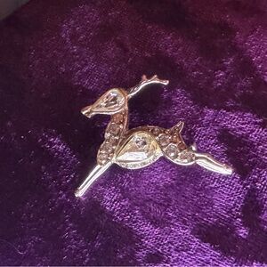 Vintage Rhinestone Reindeer Brooch – Holiday Christmas Pin